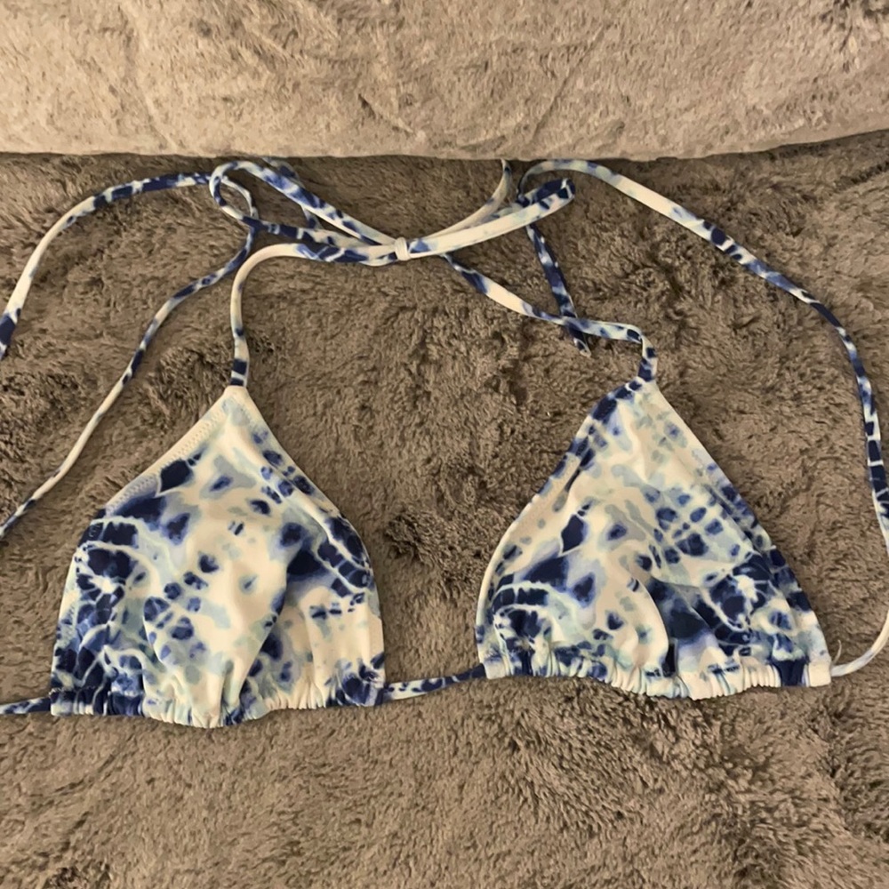 Victoria’s Secret, triangle bikini top